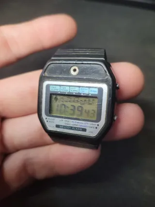 Orologio Casio Melody con allarmi e melodie