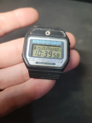 Orologio Casio Melody con allarmi e melodie