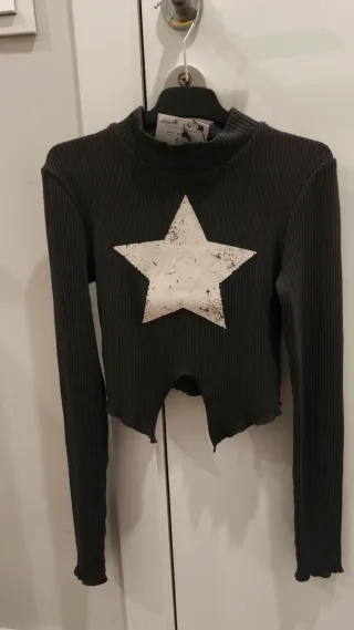 Camiseta Bershka Negra Talla S Estrella Blanca