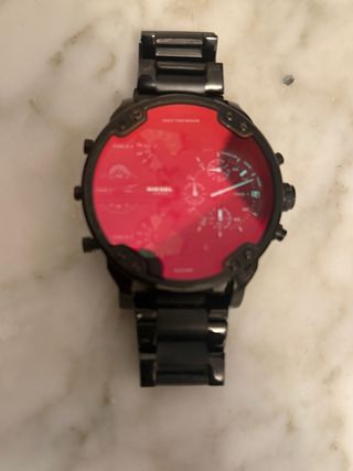 Reloj Diesel Negro y Rojo