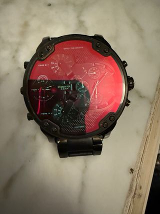 Reloj Diesel Negro y Rojo