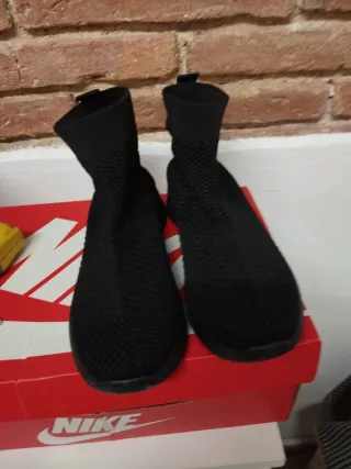 Zapatillas  Negras Talla 38