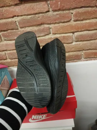 Zapatillas  Negras Talla 38