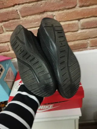 Zapatillas  Negras Talla 38