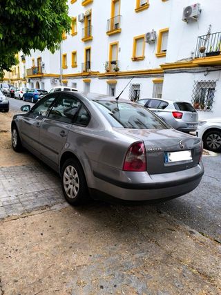 Volkswagen Passat 2003