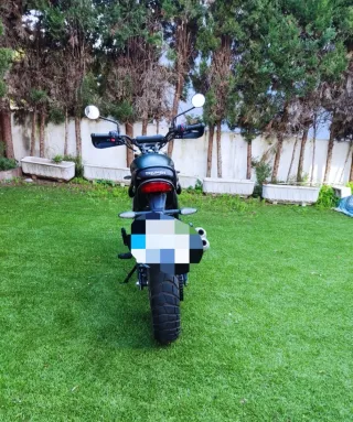 Triumph Scrambler 400 X