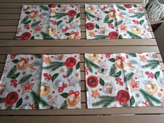 4 Manteles Individuales Navideños