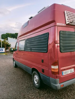 Mercedes-Benz 312D james cook 1998