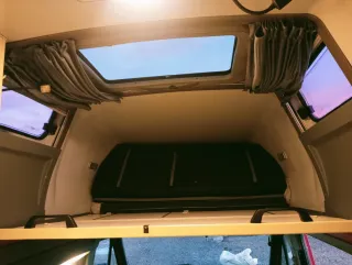 Mercedes-Benz 312D james cook 1998