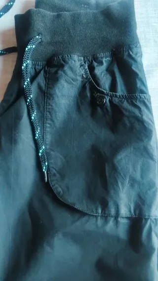 Pantalón de trekking negro
