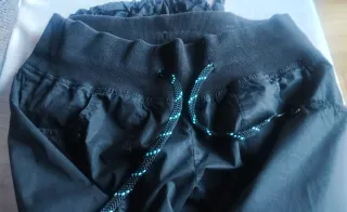 Pantalón de trekking negro