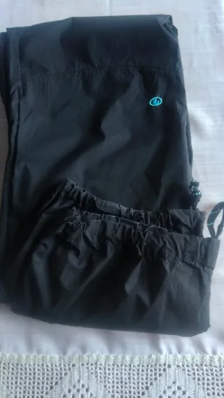 Pantalón de trekking negro
