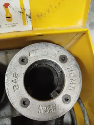 Roscadora eléctrica REMS Amigo 2