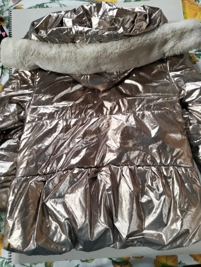 Abrigo dorado Mayoral talla 8 años