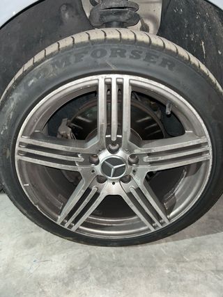 Llanta Mercedes 18 pulgadas