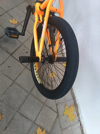 Bicicleta BMX Naranja