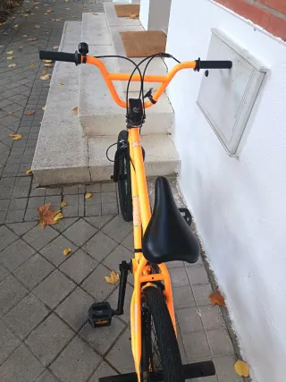 Bicicleta BMX Naranja