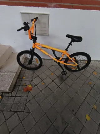 Bicicleta BMX Naranja