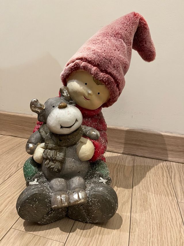Muñeco navideño duende con reno