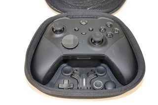 Mando Xbox Elite Series 2 + Estuche
