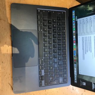 MacBook Air 13,6" M2 8GB