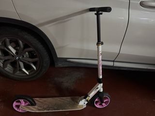 Patinete infantil blanco y rosa