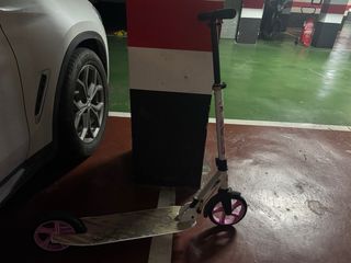 Patinete infantil blanco y rosa