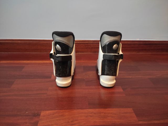 Botas de esquí blancas