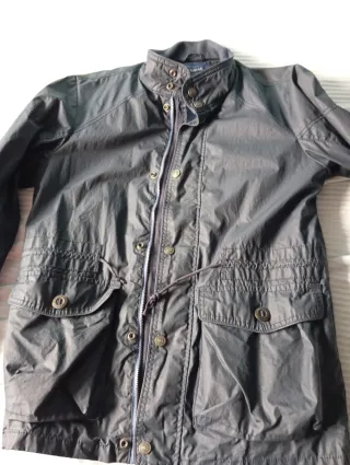 Chubasquero Pull&Bear Azul Marino