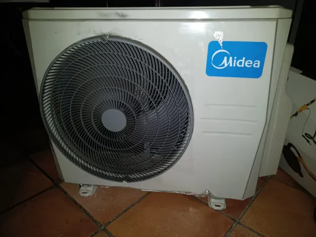 Aire Acondicionado Midea Exterior