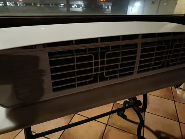 Aire Acondicionado Midea Exterior