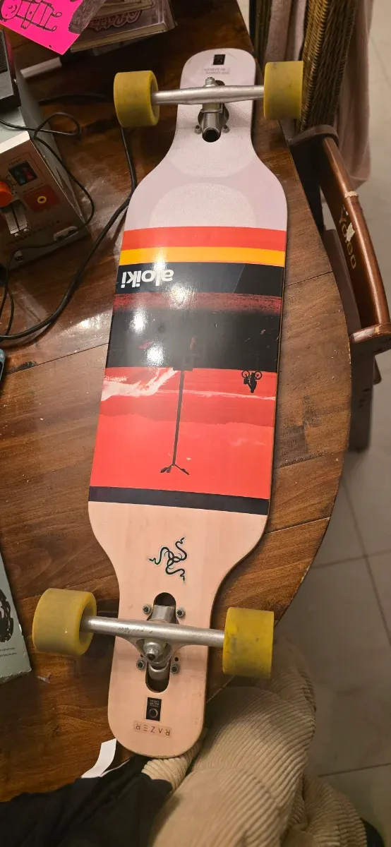Longboard Aloiki Casi sin uso