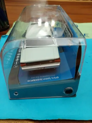 Scalextric Ford XW Falcón Diamond White