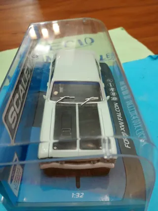 Scalextric Ford XW Falcón Diamond White