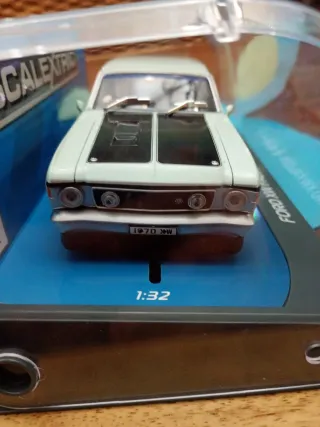 Scalextric Ford XW Falcón Diamond White
