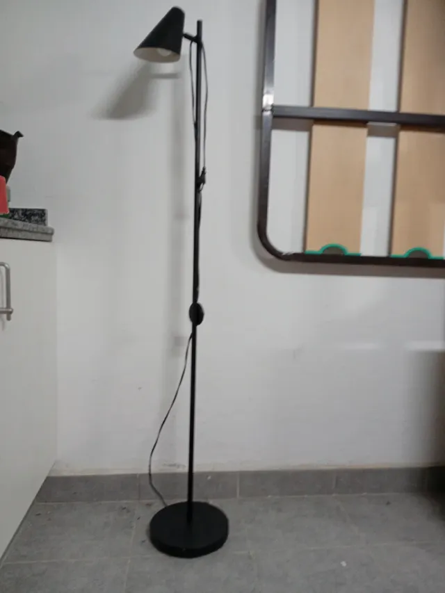 Lampada da terra nera 150 cm