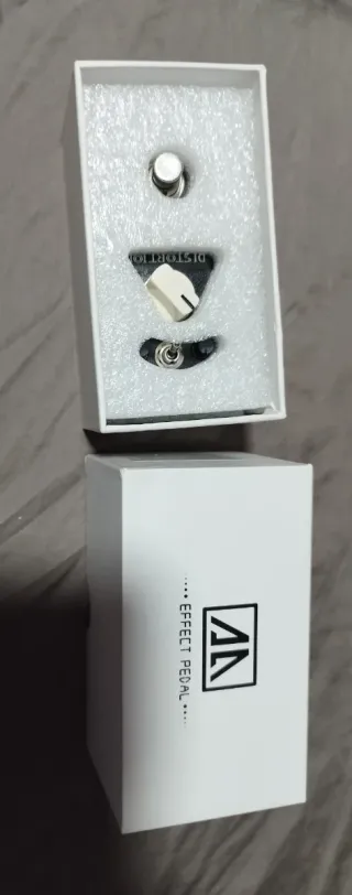 Pedal de distorsión para guitarra