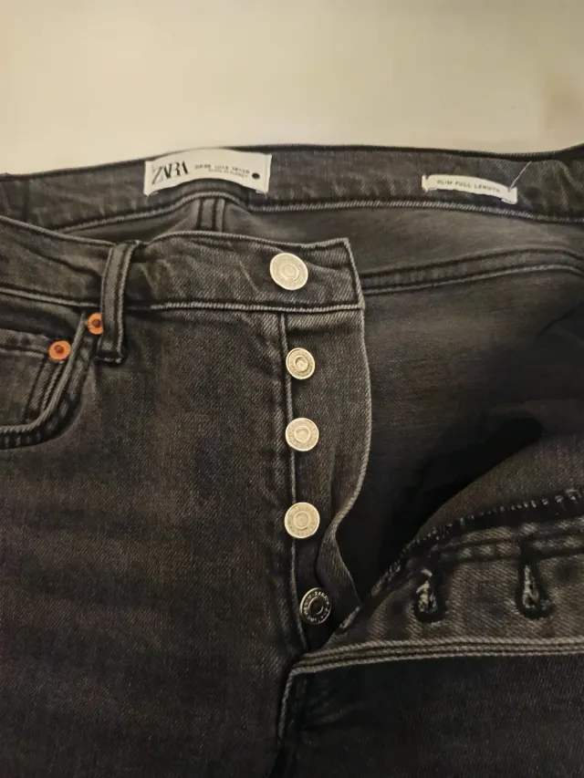 Vaqueros Zara Slim Gris