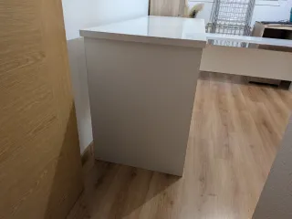 Mesa escritorio blanca moderna