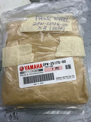 Piezas originales de Yamaha R6