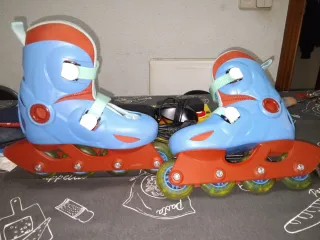 Patines en línea para niños azul y rojo