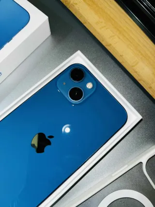 iPhone 13 256GB Azul