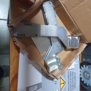 Motor Puerta Corredera Cardin SLACE601 tapa rota