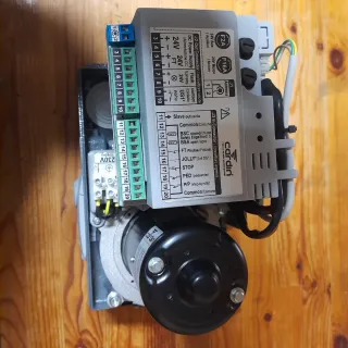 Motor Puerta Corredera Cardin SLACE601 tapa rota