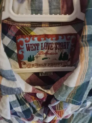 Blusa Highly Preppy cuadros volantes