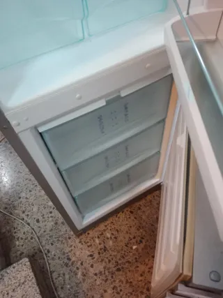 Nevera Liebherr 180cm alto con garantía