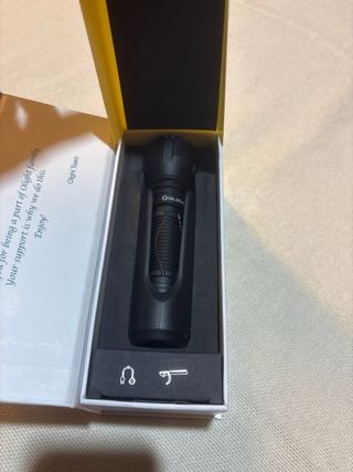 Linterna Olight Javelot