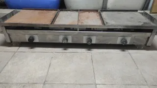 Plancha de bar profesional 4 fuegos