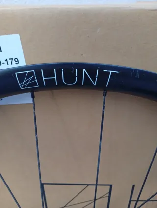 Juego Ruedas Gravel Carbono HUNT 25 CGR