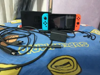Nintendo Switch+Giochi+accessori Prezzo trattabile